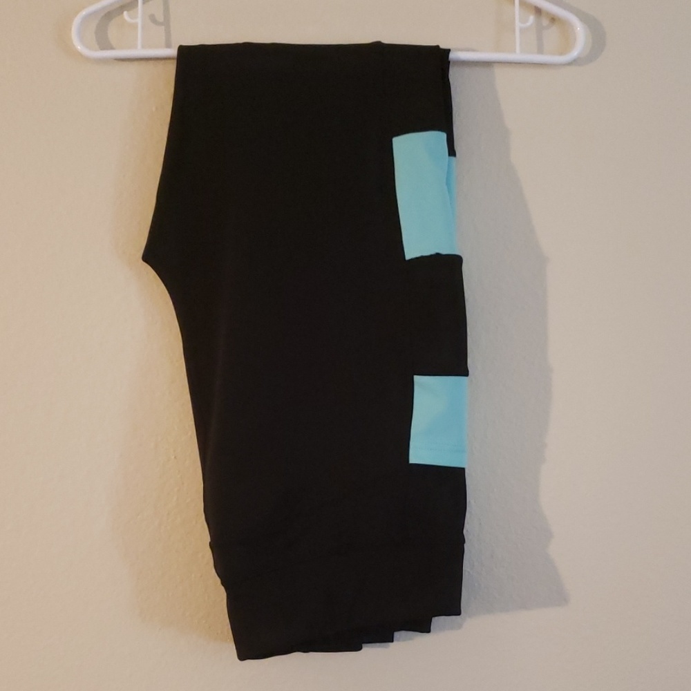 Black workout pants, blue detail